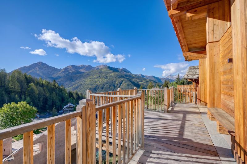 Chalet Merveille Ski In - Ski Out for 9