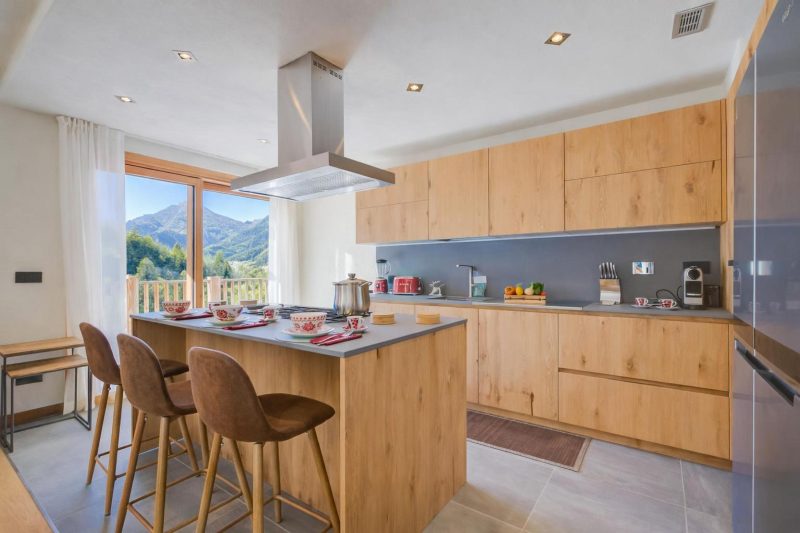 Chalet Merveille Ski In - Ski Out for 9