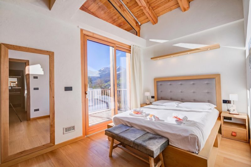 Chalet Merveille Ski In - Ski Out for 9