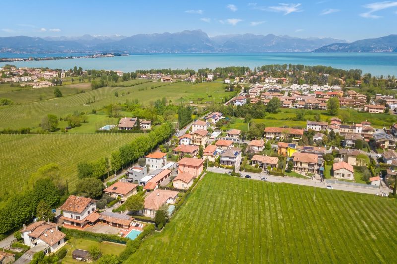 Villa Oasi with Private Pool BBQ & Garden near Sirmione