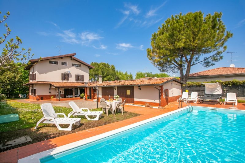 Villa Oasi with Private Pool BBQ & Garden near Sirmione