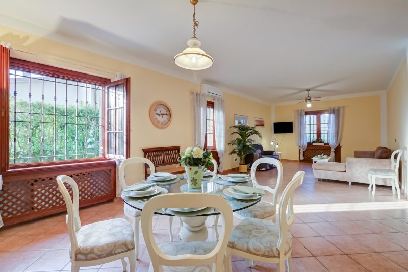 Villa Oasi with Private Pool BBQ & Garden near Sirmione