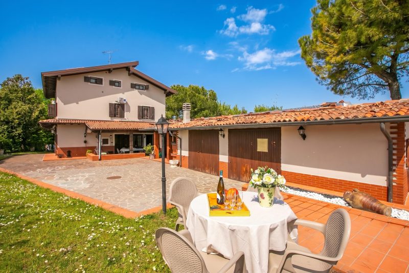 Villa Oasi with Private Pool BBQ & Garden near Sirmione