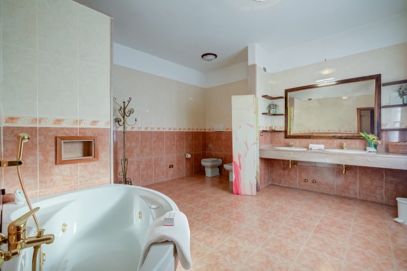 Villa Oasi with Private Pool BBQ & Garden near Sirmione