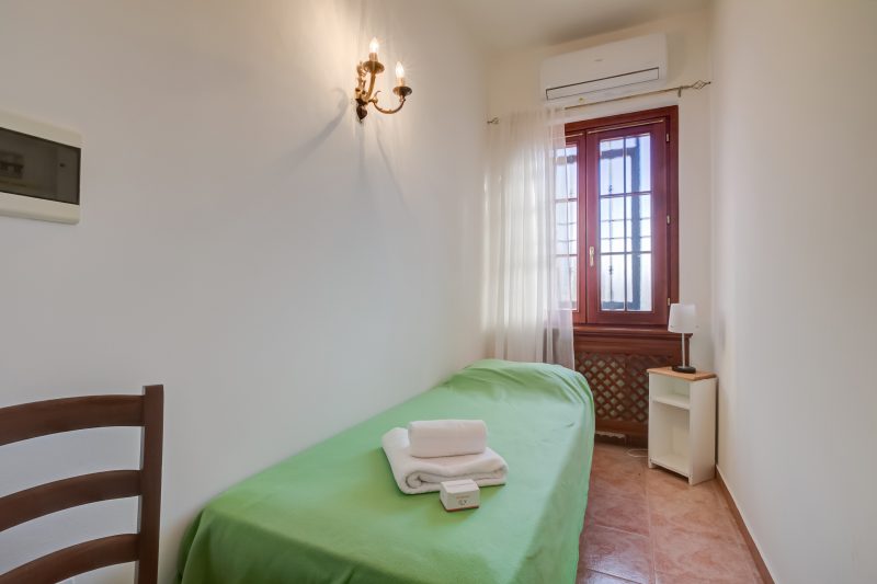 Villa Oasi with Private Pool BBQ & Garden near Sirmione