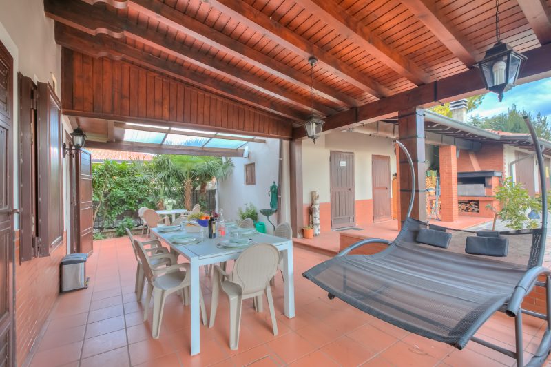 Villa Oasi with Private Pool BBQ & Garden near Sirmione