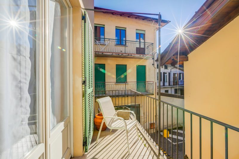 La Casa di Maddalena Stresa Centre: 2 Bed, 2 Bath, Balconies