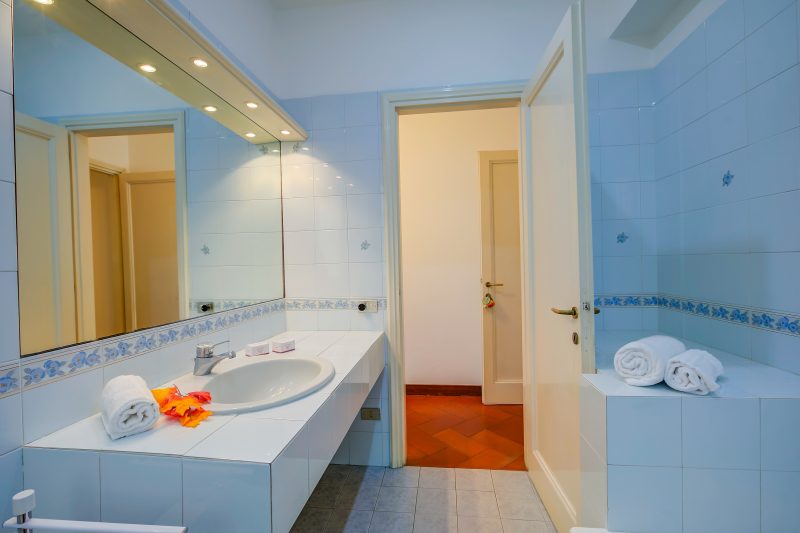 La Casa di Maddalena Stresa Centre: 2 Bed, 2 Bath, Balconies