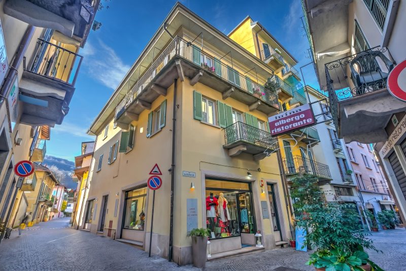 La Casa di Maddalena Stresa Centre: 2 Bed, 2 Bath, Balconies