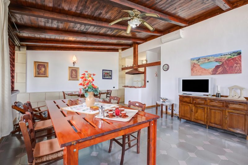 Villa Oasi al Mare with Pool & Garden in Salento