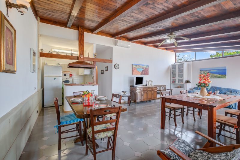 Villa Oasi al Mare with Pool & Garden in Salento