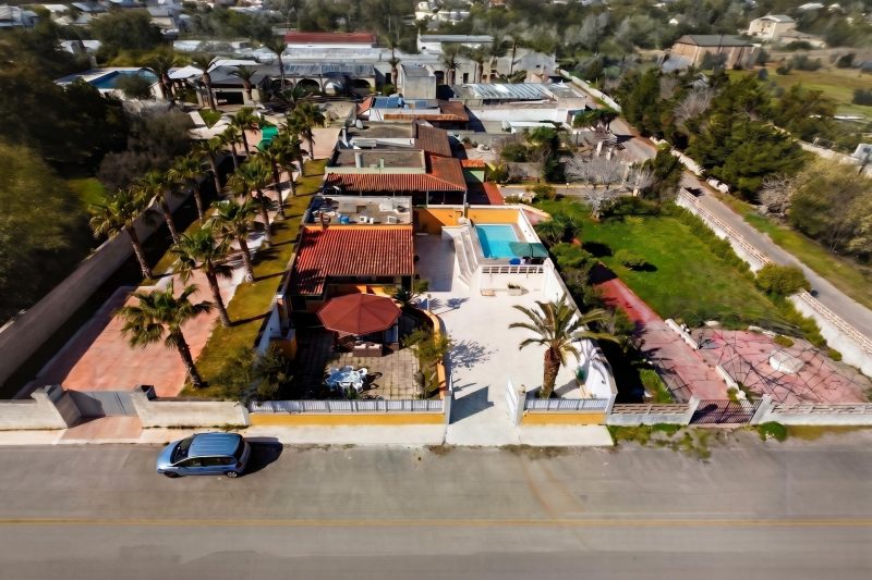 Villa Oasi al Mare with Pool & Garden in Salento