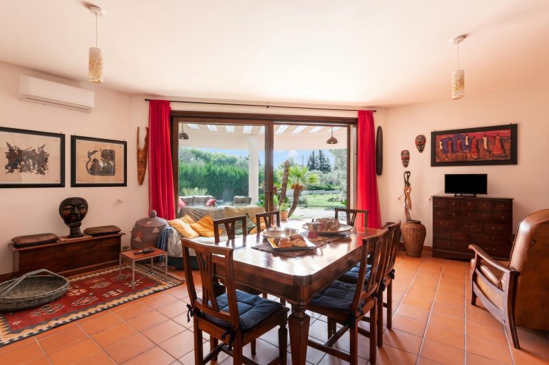Villa Menhir in Puglia with Pool and Tennis