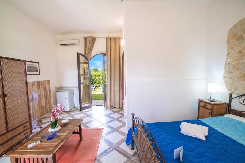 Villa Lisa with huge Pool and Garden
