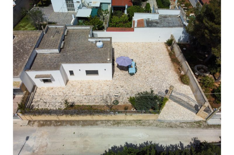 Villa Scianuli, Villa 250 meters from the sea