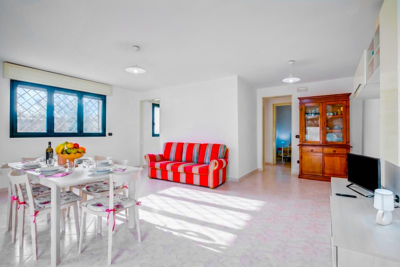 Villa Scianuli, Villa 250 meters from the sea