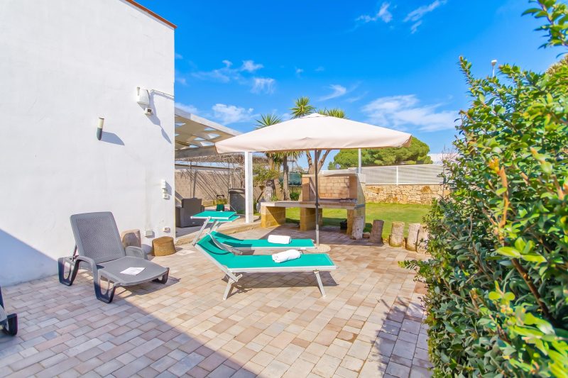 Villa Marzia With Garden And Near The Sea