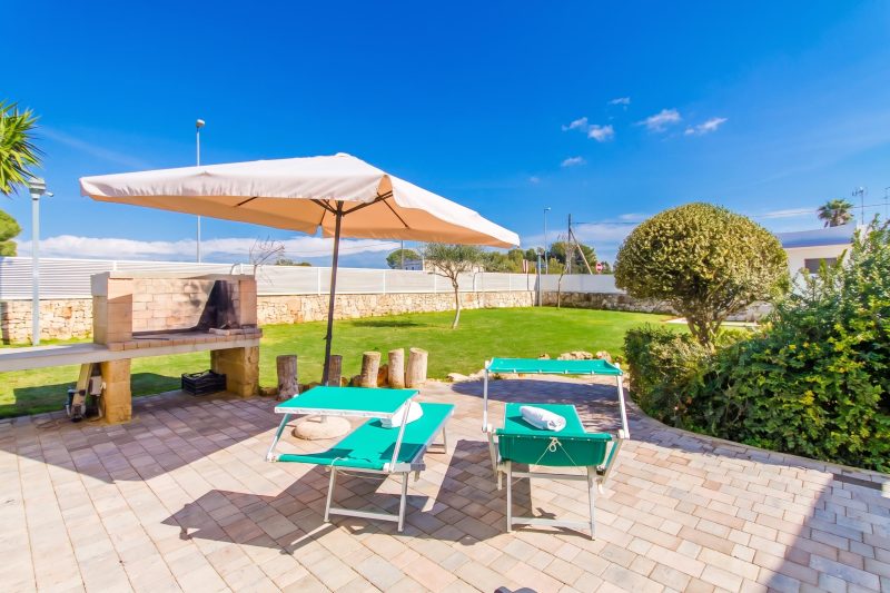 Villa Marzia With Garden And Near The Sea