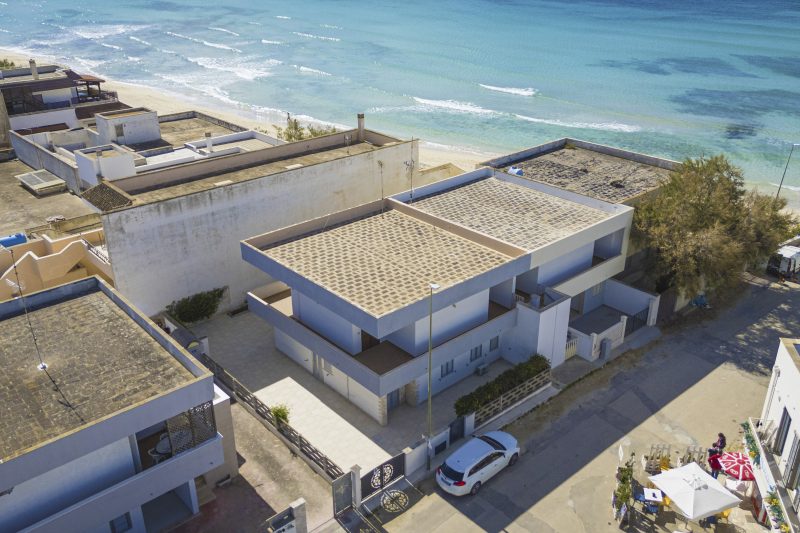 Torre Lapillo Apartment Sea View, 20m to Beach