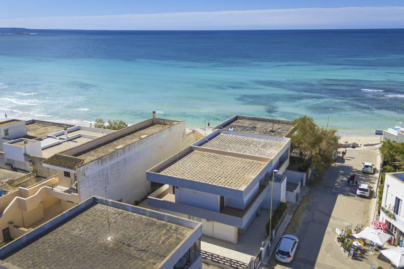 Torre Lapillo Apartment Sea View, 20m to Beach