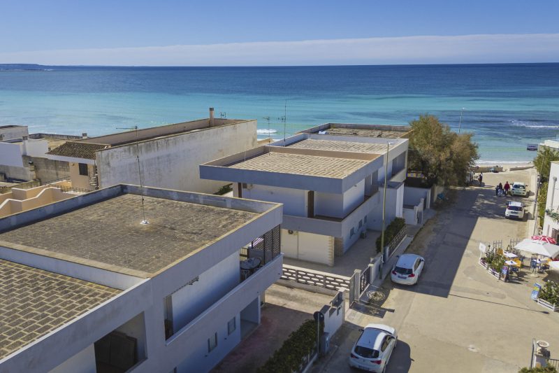 Torre Lapillo Apartment Sea View, 20m to Beach