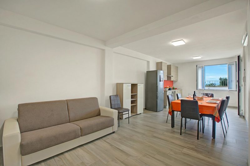 La Primula Apartment 1 with Sea-View