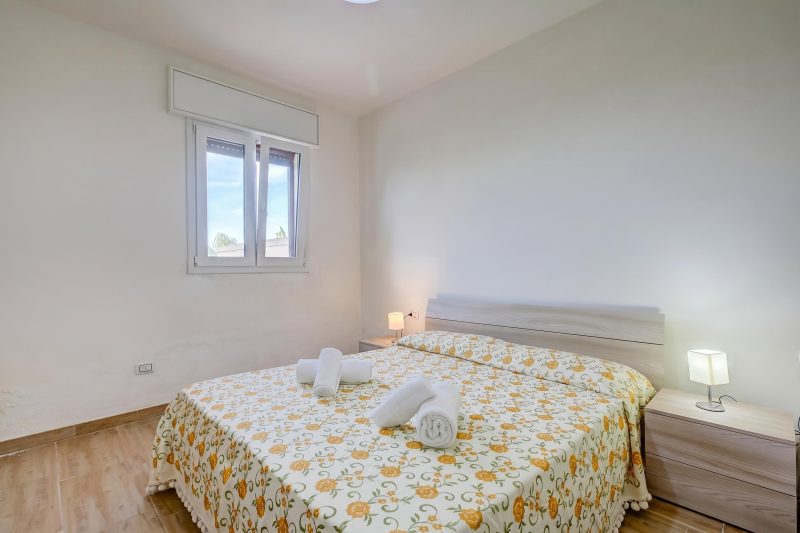 Le Bianche Apt1 with Garden Near The Sea