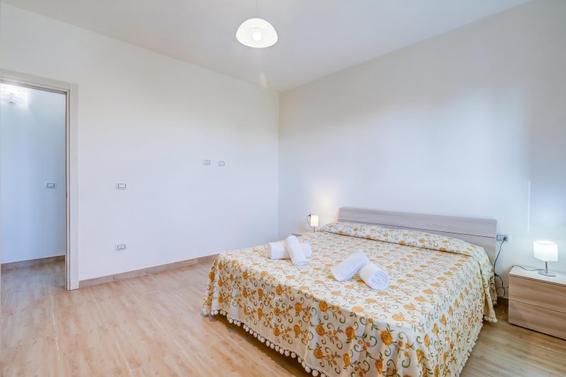 Le Bianche Apt1 with Garden Near The Sea