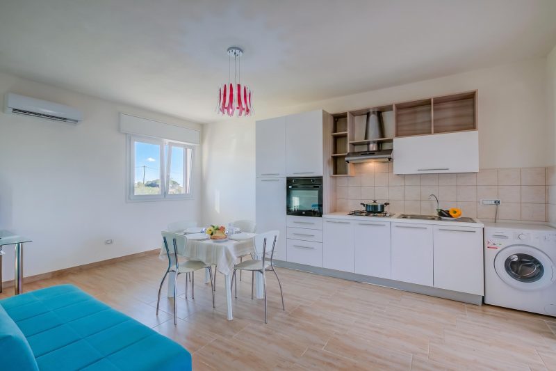 Le Bianche Apt1 with Garden Near The Sea