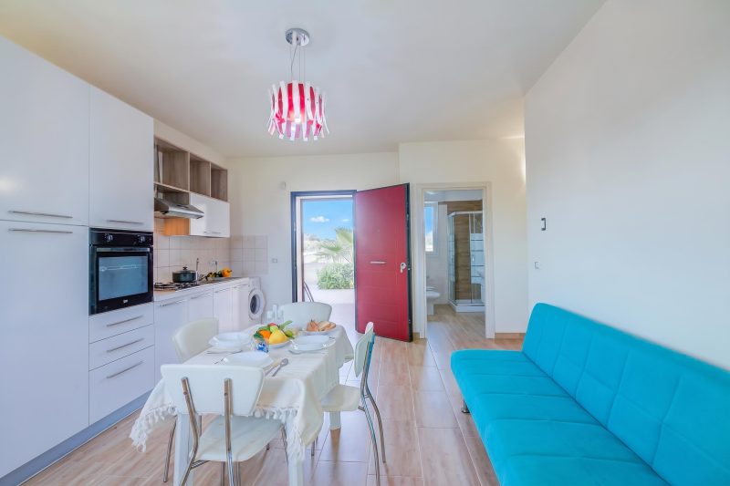 Le Bianche Apt1 with Garden Near The Sea