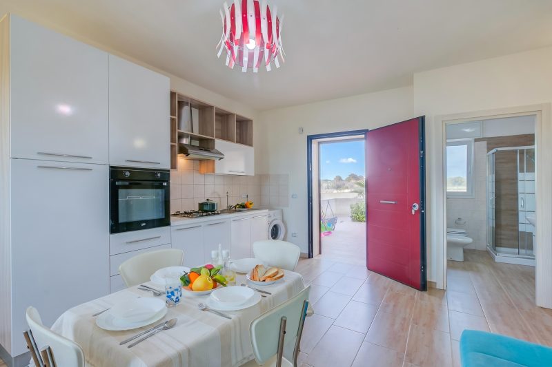 Le Bianche Apt1 with Garden Near The Sea