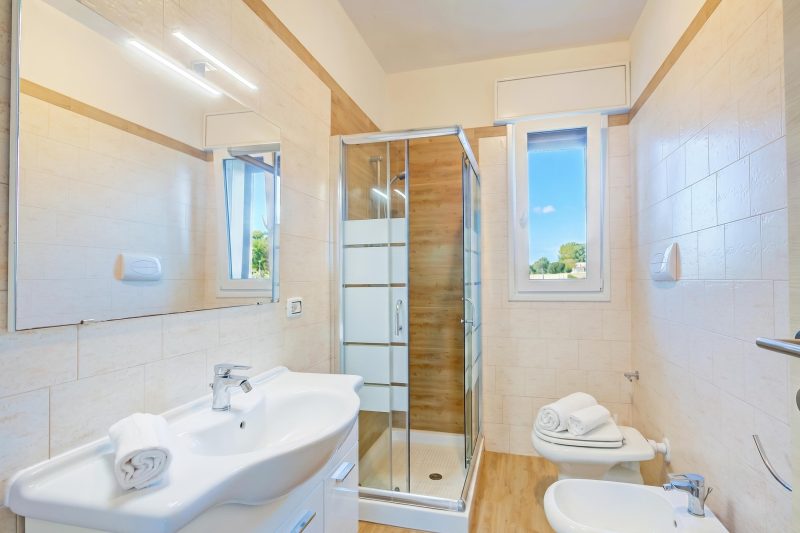 Le Bianche Apt 2 with Garden near The Sea