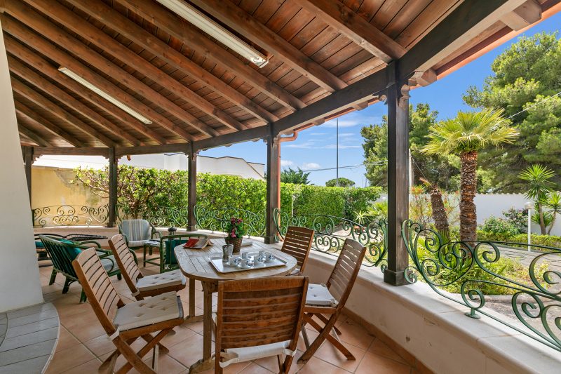 Villa Isidoro - Sea View and Garden, 50m to Beach