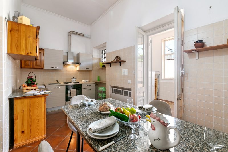 Villa Isidoro - Sea View and Garden, 50m to Beach