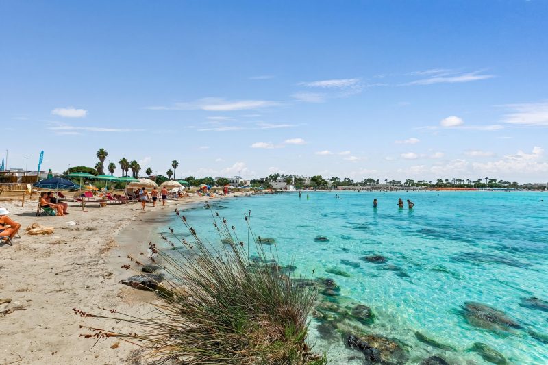 Villa Isidoro - Sea View and Garden, 50m to Beach