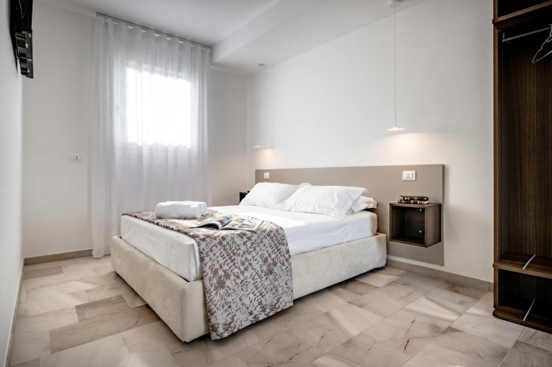 Lisària Villa Delle Meraviglie with Jacuzzi and Pool
