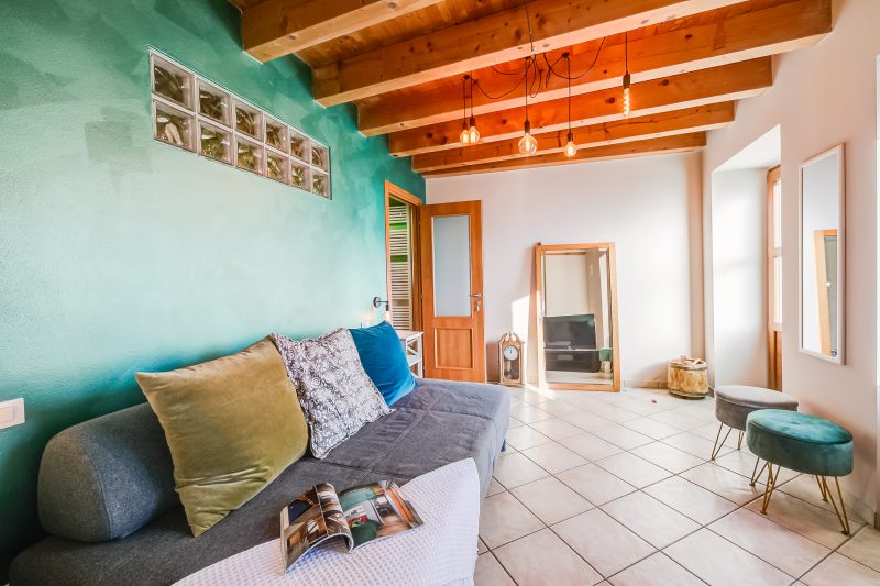 Faby House On Hilly Area & Lake View