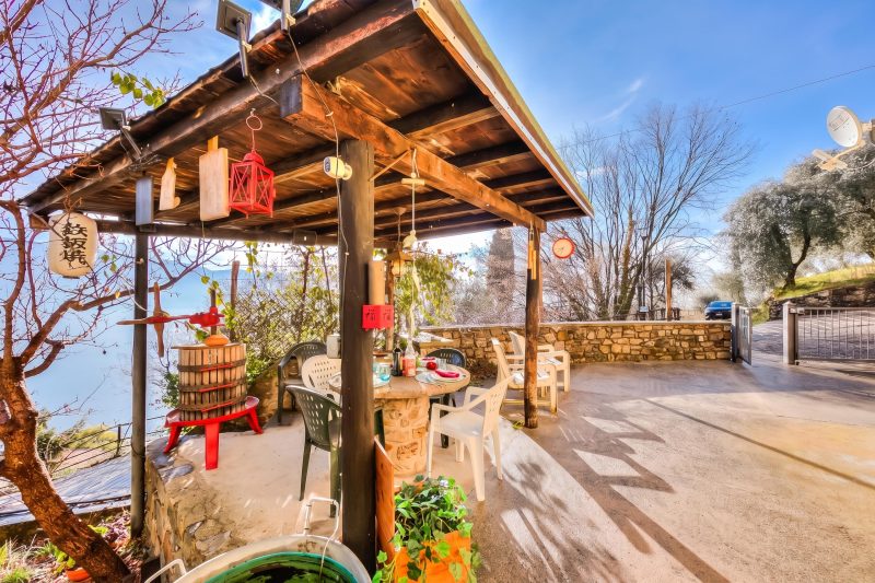 Faby House On Hilly Area & Lake View
