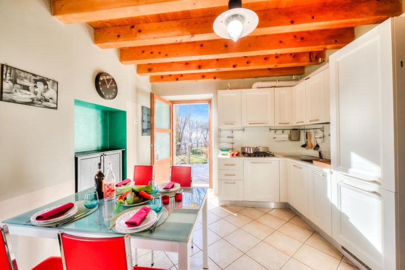 Faby House On Hilly Area & Lake View