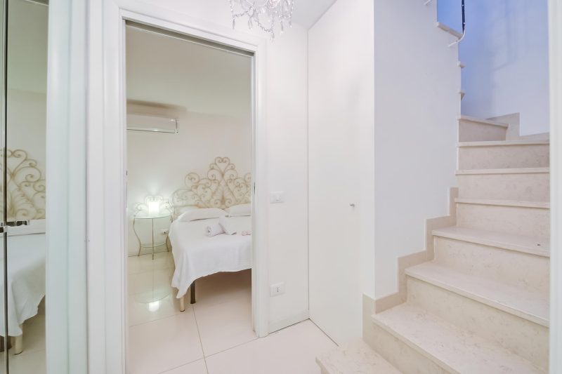Casa Oleandri Shared Pool & Lake View
