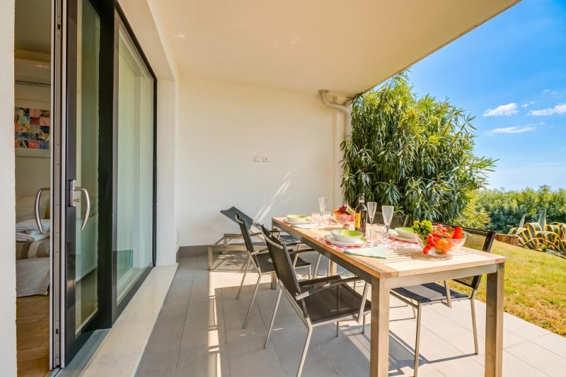 Casa Bougainville Shared Pool & LakeView