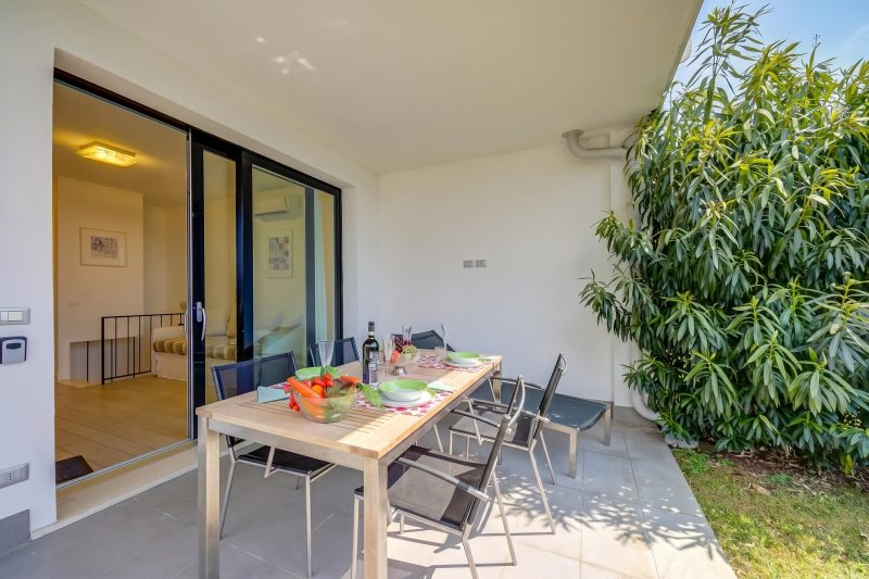 Casa Bougainville Shared Pool & LakeView