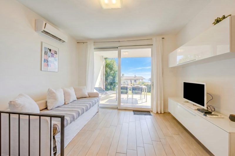 Casa Bougainville Shared Pool & LakeView