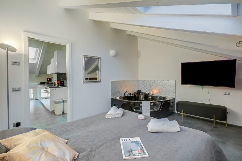 Loft & Jacuzzi