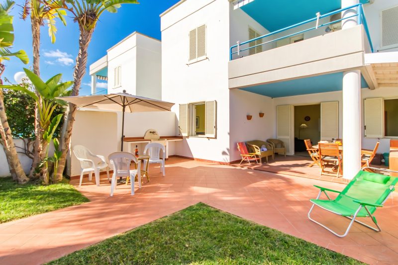 Villetta Relax with Garden, Pool and BBQ