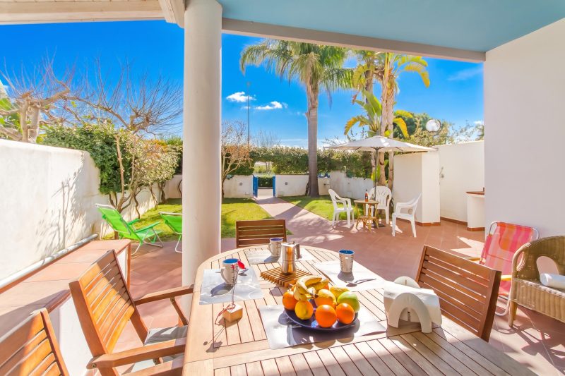 Villetta Relax with Garden, Pool and BBQ