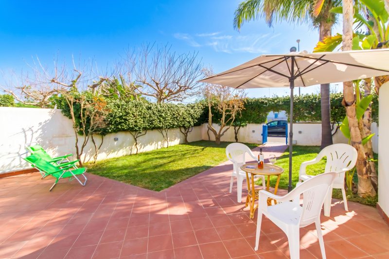 Villetta Relax with Garden, Pool and BBQ