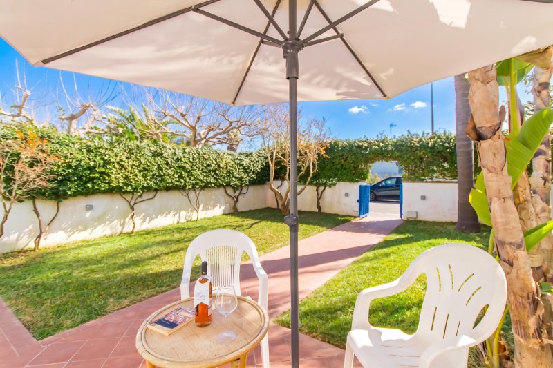 Villetta Relax with Garden, Pool and BBQ