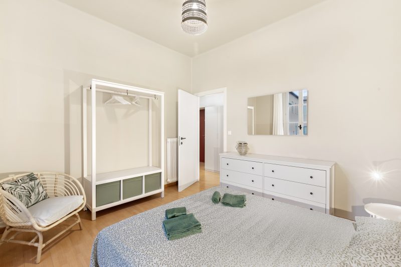 Casa Enza: Desenzano Apartment w/ private parking & AC