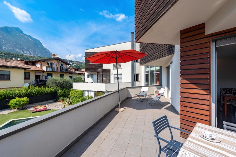 Onyx House With Shared Pool